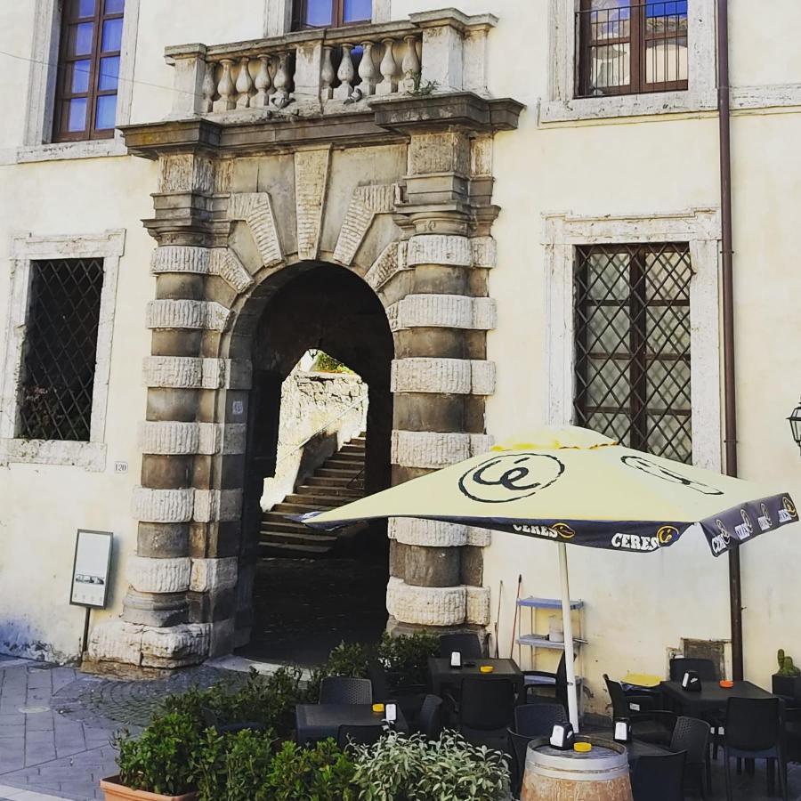 La Chascona Di Farnese Casa Di Tufo Nel Borgo公寓 外观 照片